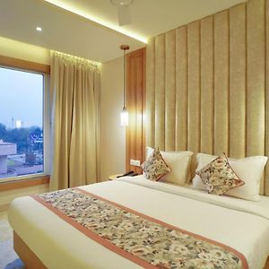 Hotel Four Element